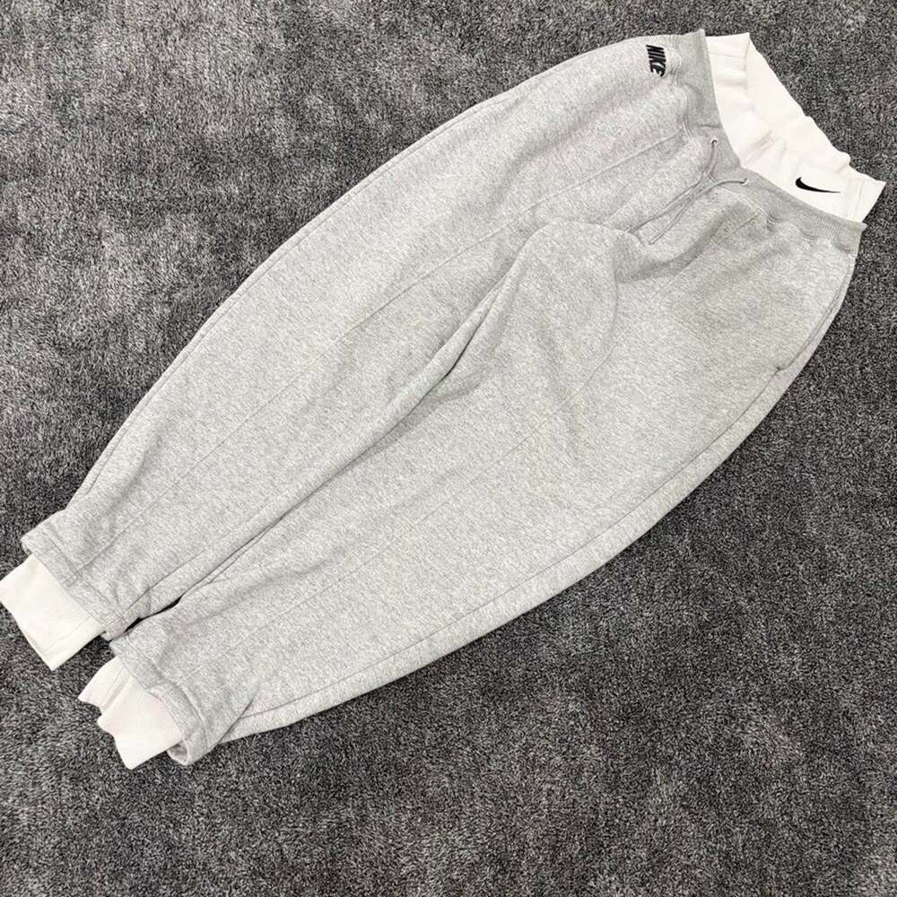 Women's Nike Sportswear Icon Clash Easy Fleece Joggers, Grey Size Medium